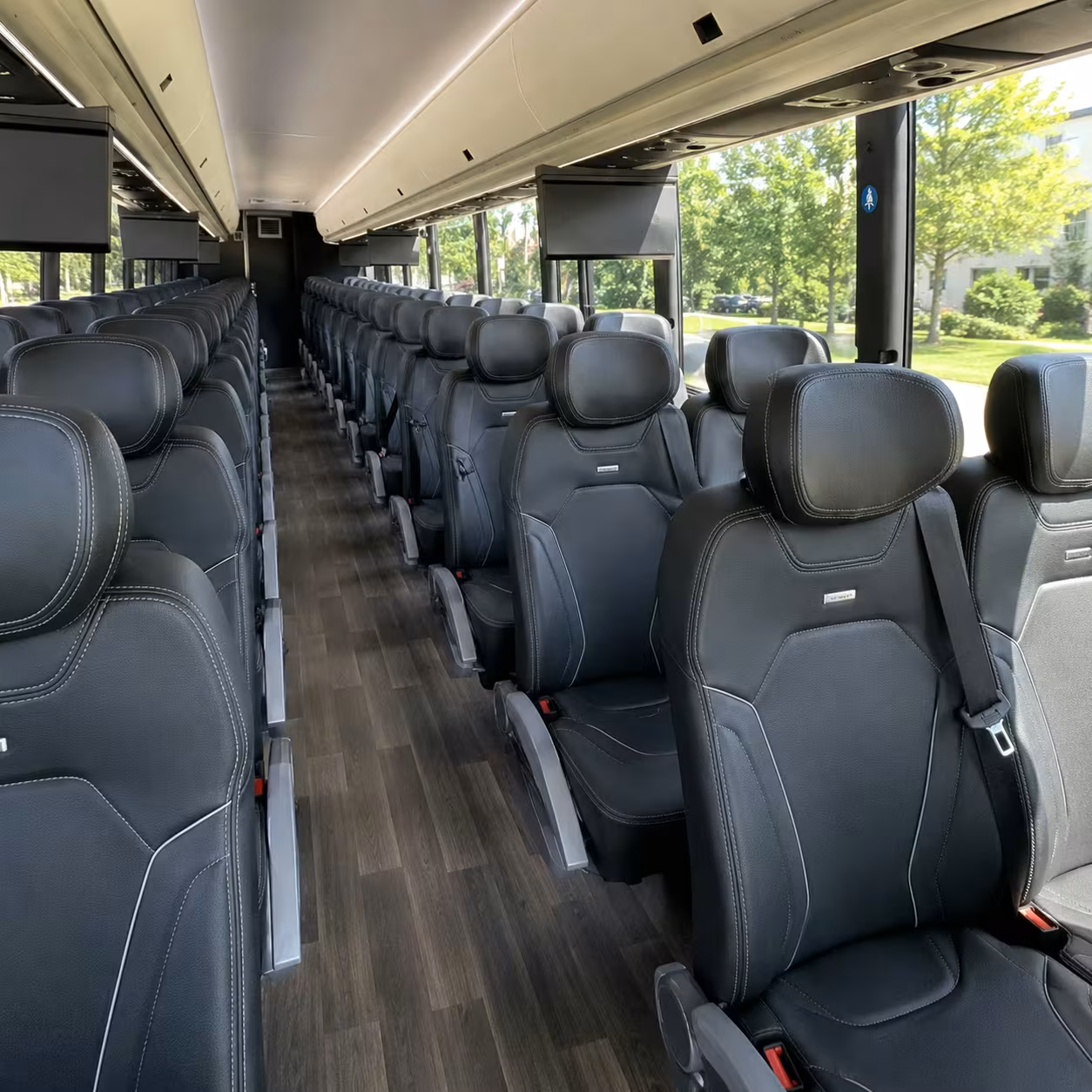 portland charter bus rentals for trail blazers games at moda center
