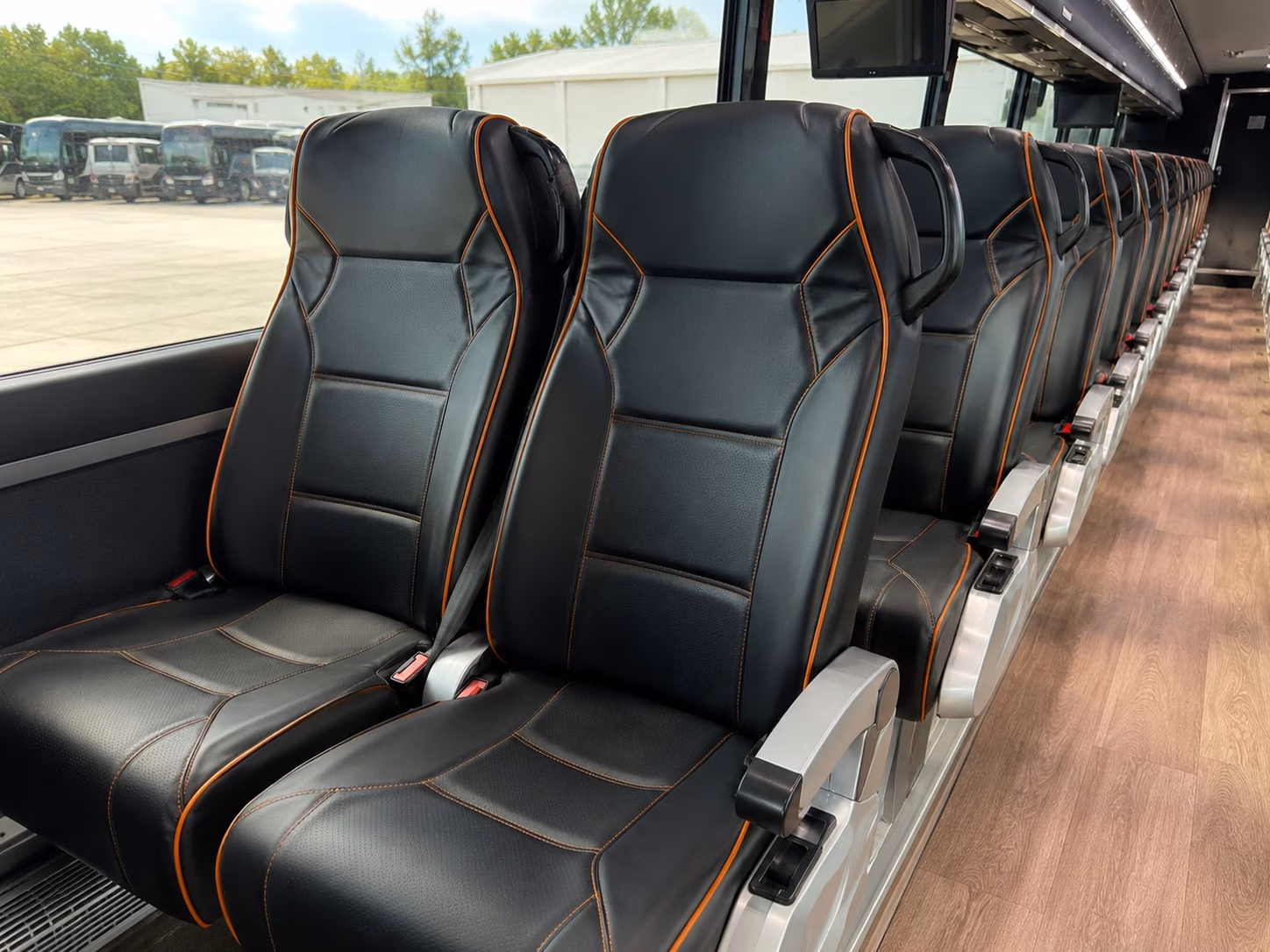 portland wedding shuttle buses between hotels and venues